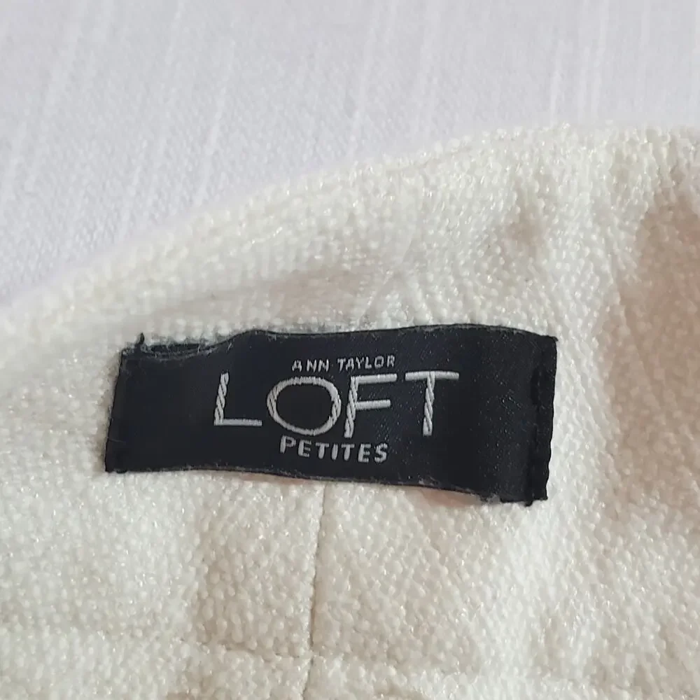 Ann Taylor LOFT Womens Size 2P Marisa Cropped Pants Off White Cream Stretch